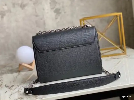 VUITTON LOUIS MM TWIST 0510